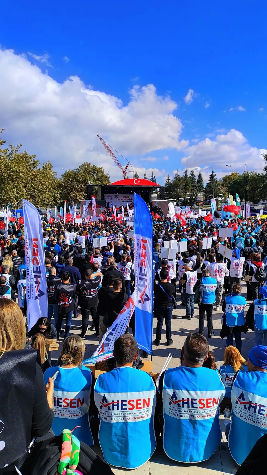 BÜYÜK MİTİNG’E ALANDA 7500 KİŞİYLE BİRLİKTE AHESEN OLARAK YOĞUN BİR KATILIM SAĞLADIK - Gorsel 3