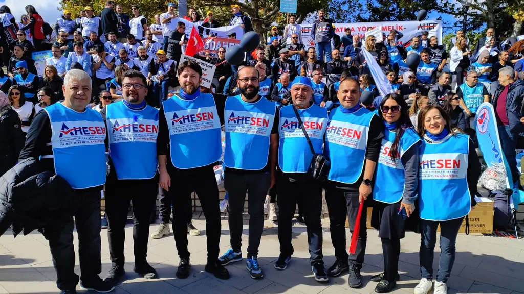 BÜYÜK MİTİNG’E ALANDA 7500 KİŞİYLE BİRLİKTE AHESEN OLARAK YOĞUN BİR KATILIM SAĞLADIK - Gorsel 4