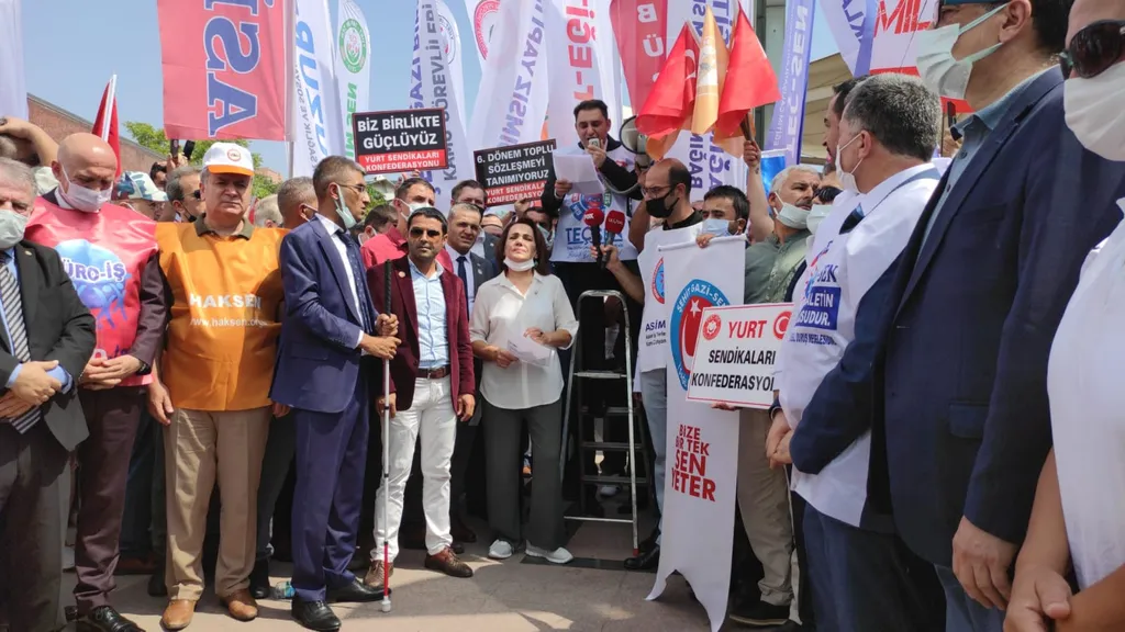 Toplu Sözleşmeyi Kınama- Kamu Sendikaları Platformu
