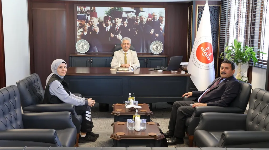Diyanetbirliksen Genel Merkezinden İzmir’de Nezaket Ziyaretleri