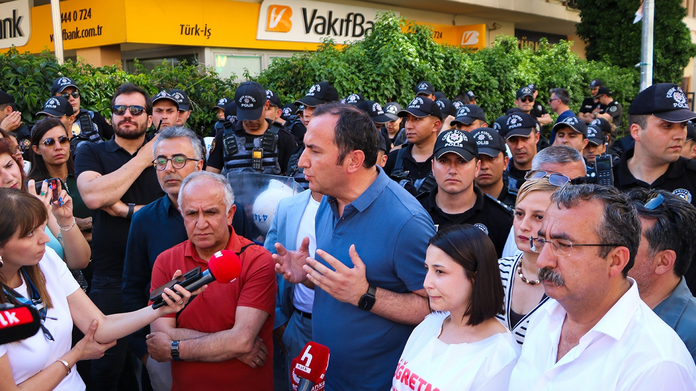 Öğretmene Şiddete Karşı Omuz Omuza! - Gorsel 5